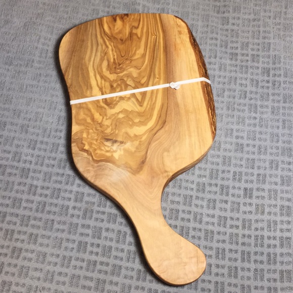 Trader Joe’s Olive Wood Cheese & Cutting Board NWT - Picture 2 of 5
